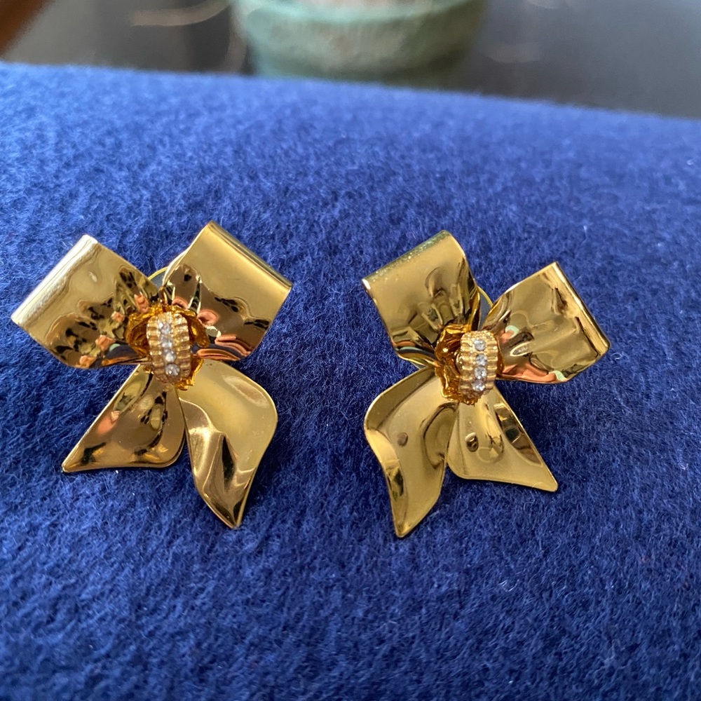 Vintage Tona Goldtone Bow and Rhinestone Earrings